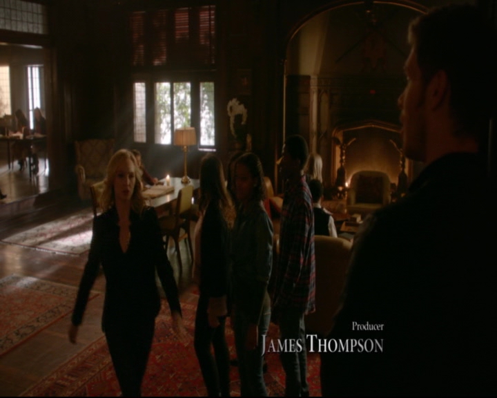 vampirediariesworld-dot-nl_TheOriginals5x12TheTaleOfTwoWolves00185.jpg