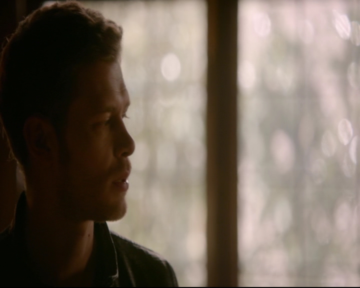 vampirediariesworld-dot-nl_TheOriginals5x12TheTaleOfTwoWolves00215.jpg