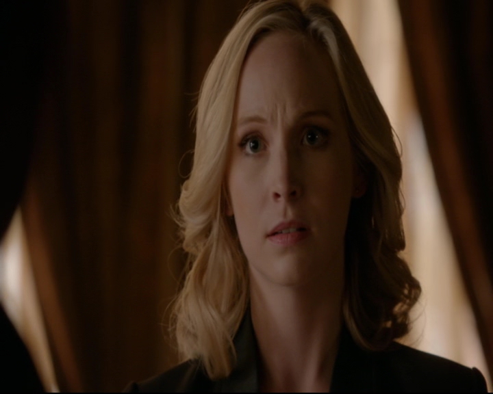 vampirediariesworld-dot-nl_TheOriginals5x12TheTaleOfTwoWolves00239.jpg