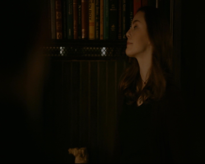 vampirediariesworld-dot-nl_TheOriginals5x12TheTaleOfTwoWolves00274.jpg