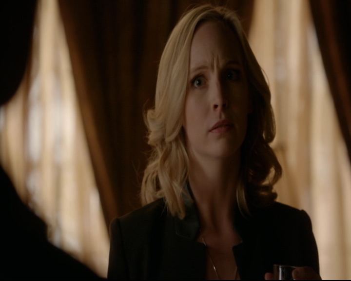 vampirediariesworld-dot-nl_TheOriginals5x12TheTaleOfTwoWolves00334.jpg