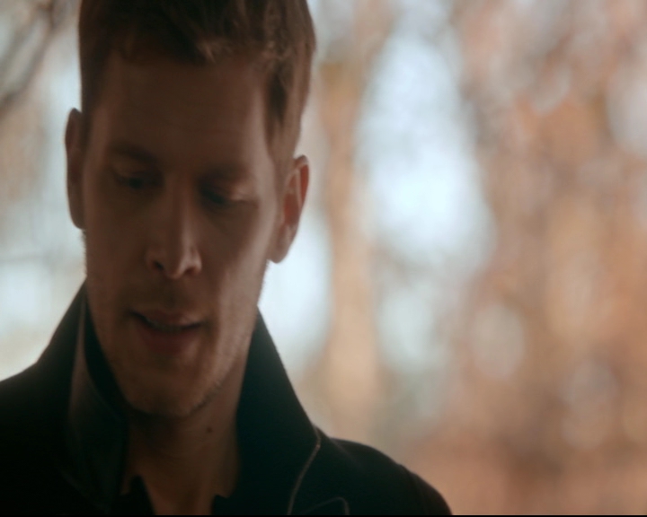 vampirediariesworld-dot-nl_TheOriginals5x12TheTaleOfTwoWolves01249.jpg