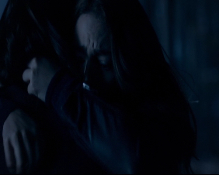 vampirediariesworld-dot-nl_TheOriginals5x12TheTaleOfTwoWolves01381.jpg