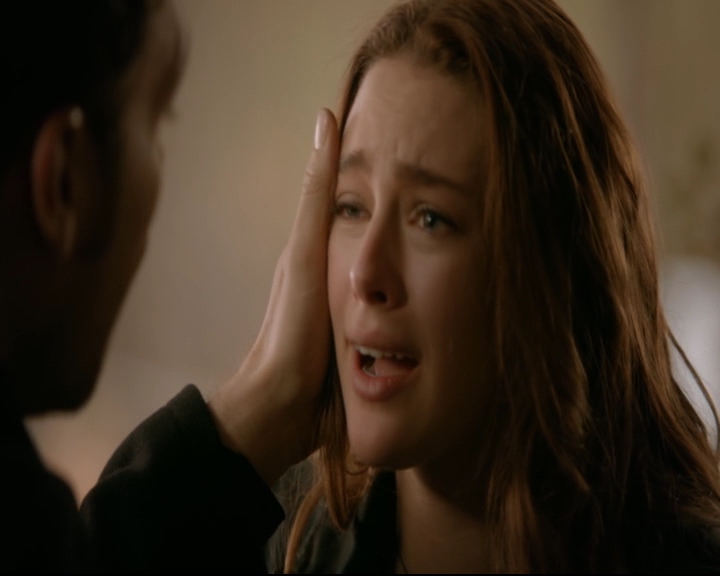 vampirediariesworld-dot-nl_TheOriginals5x12TheTaleOfTwoWolves01596.jpg