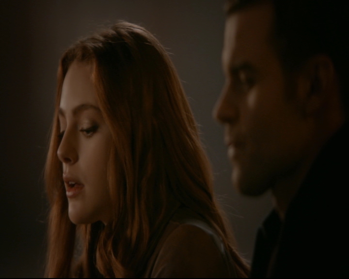 vampirediariesworld-dot-nl_TheOriginals5x12TheTaleOfTwoWolves01718.jpg