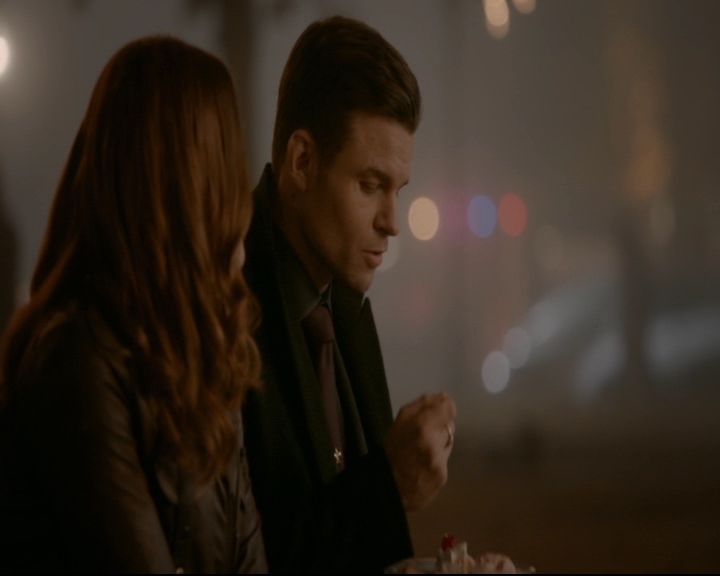 vampirediariesworld-dot-nl_TheOriginals5x12TheTaleOfTwoWolves01735.jpg