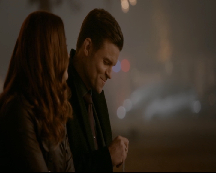 vampirediariesworld-dot-nl_TheOriginals5x12TheTaleOfTwoWolves01737.jpg