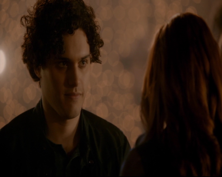 vampirediariesworld-dot-nl_TheOriginals5x12TheTaleOfTwoWolves01862.jpg