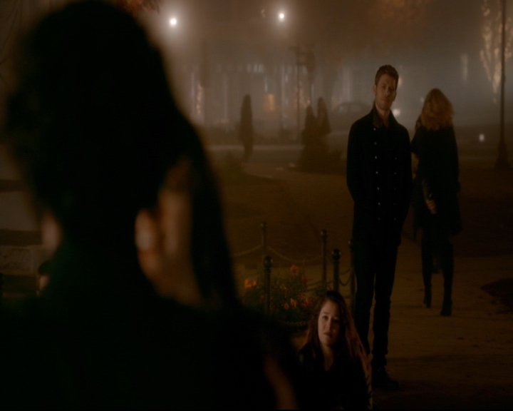 vampirediariesworld-dot-nl_TheOriginals5x12TheTaleOfTwoWolves02015.jpg vampirediariesworld-dot-nl_TheOriginals5x12TheTaleOfTwoWolves02015.jpg