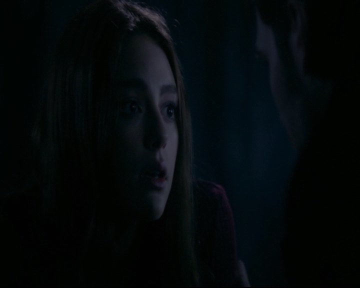 vampirediariesworld-dot-nl_TheOriginals5x12TheTaleOfTwoWolves02197.jpg