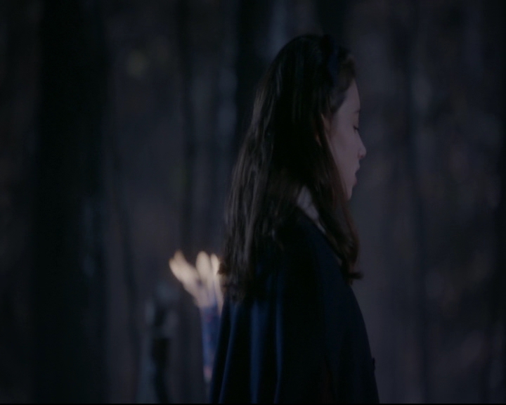 vampirediariesworld-dot-nl_TheOriginals5x12TheTaleOfTwoWolves02218.jpg