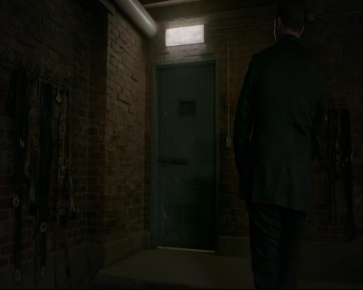 vampirediariesworld-dot-nl_TheOriginals5x12TheTaleOfTwoWolves02274.jpg