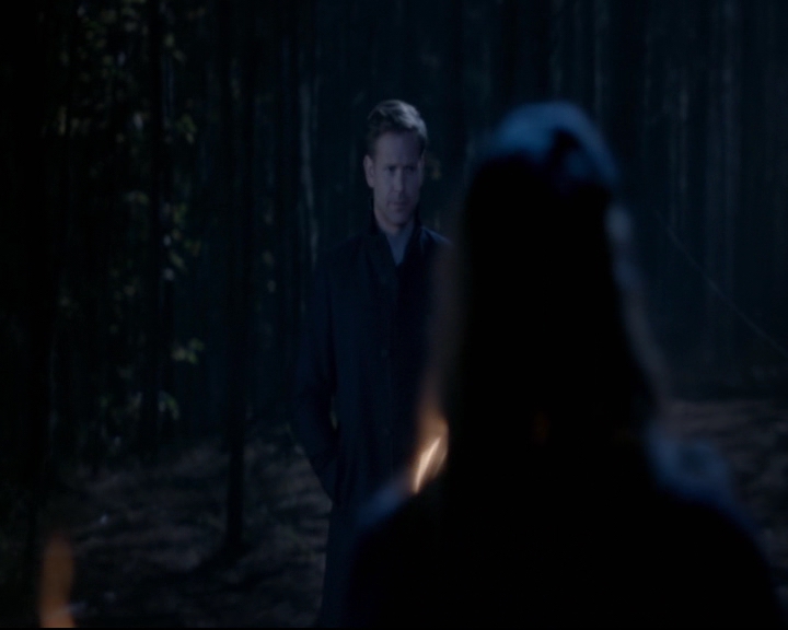 vampirediariesworld-dot-nl_TheOriginals5x12TheTaleOfTwoWolves02294.jpg