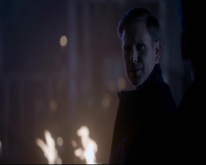 vampirediariesworld-dot-nl_TheOriginals5x12TheTaleOfTwoWolves02308.jpg