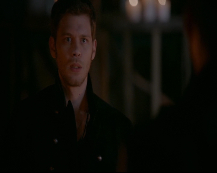 vampirediariesworld-dot-nl_TheOriginals5x12TheTaleOfTwoWolves02353.jpg