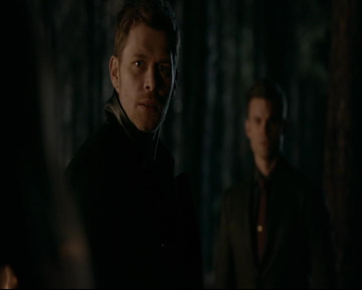 vampirediariesworld-dot-nl_TheOriginals5x13WhenTheSaintsGoMarchingIn00025.jpg