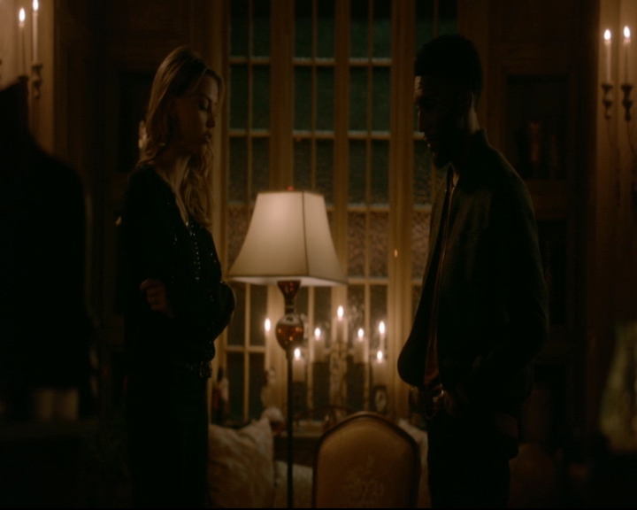 vampirediariesworld-dot-nl_TheOriginals5x13WhenTheSaintsGoMarchingIn00876.jpg