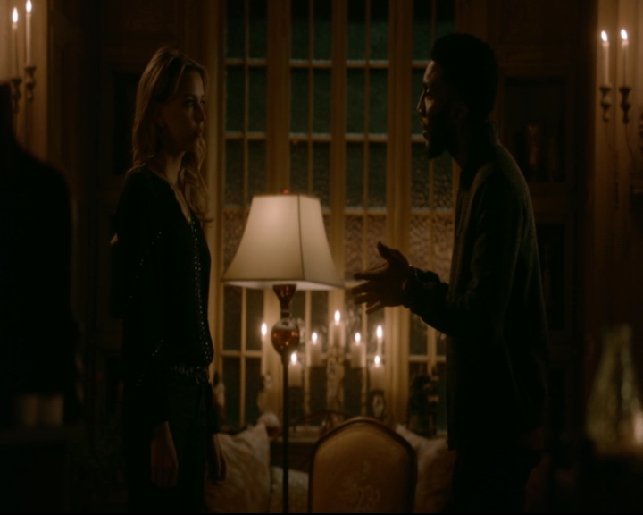 vampirediariesworld-dot-nl_TheOriginals5x13WhenTheSaintsGoMarchingIn00880.jpg