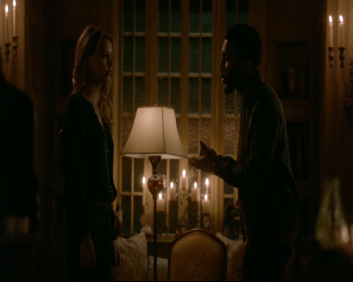 vampirediariesworld-dot-nl_TheOriginals5x13WhenTheSaintsGoMarchingIn00882.jpg
