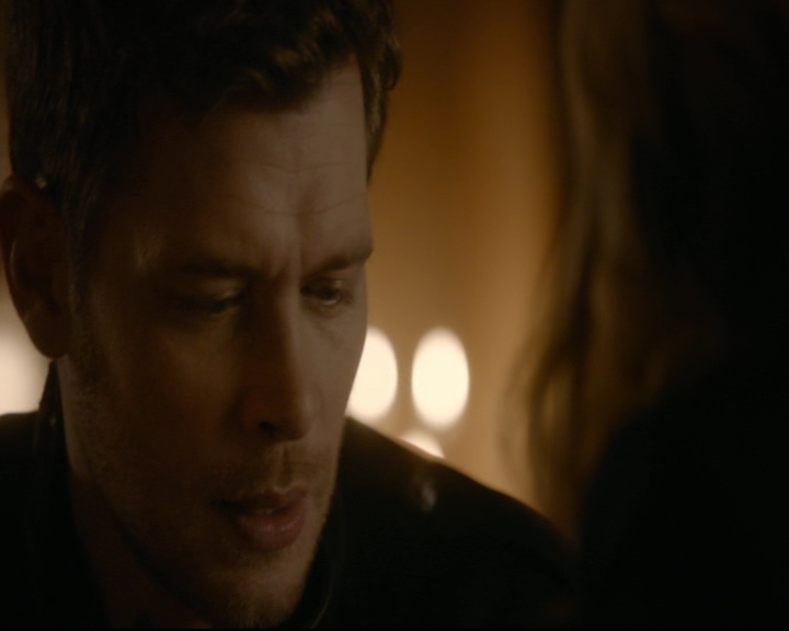 vampirediariesworld-dot-nl_TheOriginals5x13WhenTheSaintsGoMarchingIn01122.jpg