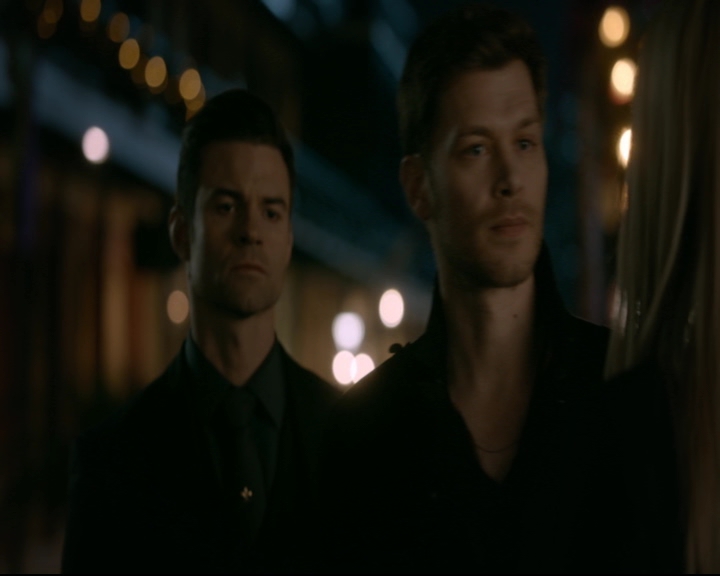 vampirediariesworld-dot-nl_TheOriginals5x13WhenTheSaintsGoMarchingIn01765.jpg