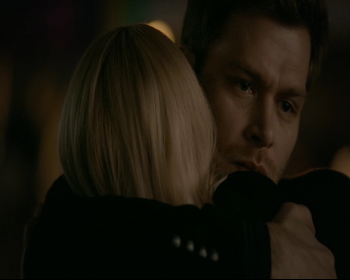vampirediariesworld-dot-nl_TheOriginals5x13WhenTheSaintsGoMarchingIn01804.jpg