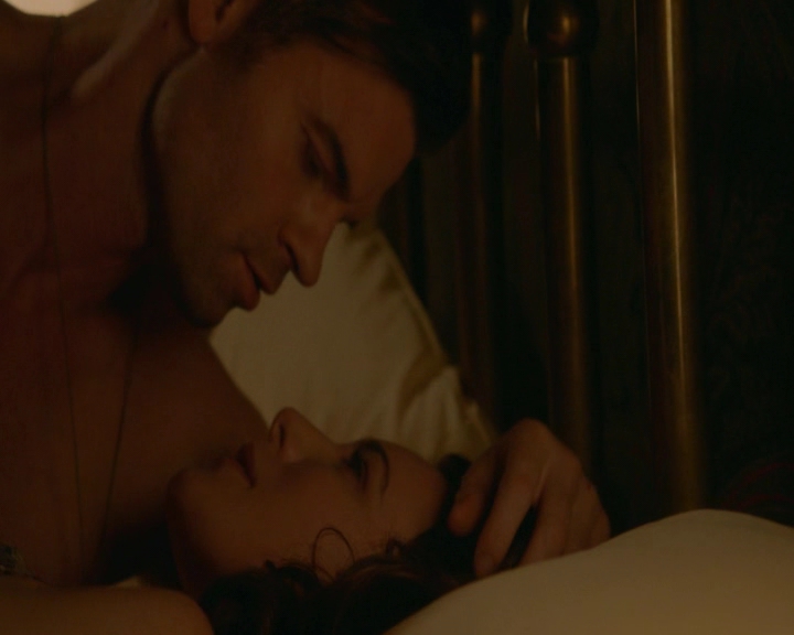 vampirediariesworld-dot-nl_TheOriginals5x03NeMeQuittePas-deletedscene00012.jpg