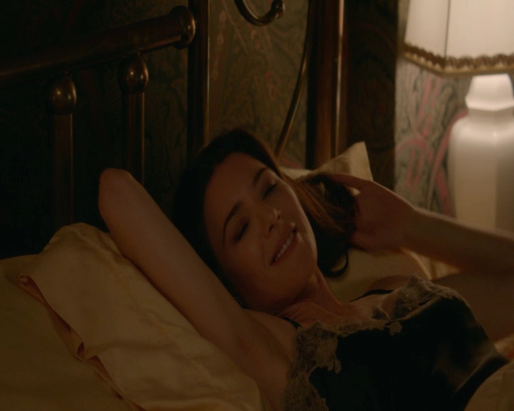 vampirediariesworld-dot-nl_TheOriginals5x03NeMeQuittePas-deletedscene00057.jpg