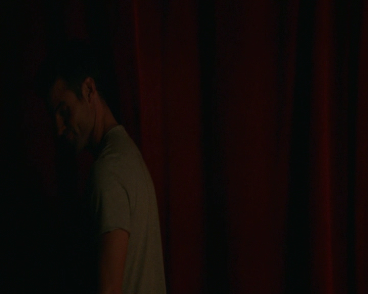 vampirediariesworld-dot-nl_TheOriginals5x03NeMeQuittePas-deletedscene00068.jpg