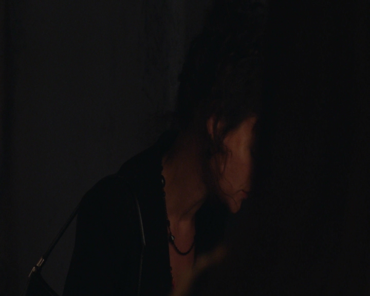 vampirediariesworld-dot-nl_TheOriginals5x05DontItJustBreakYourHeart-deletedscenes00003.jpg