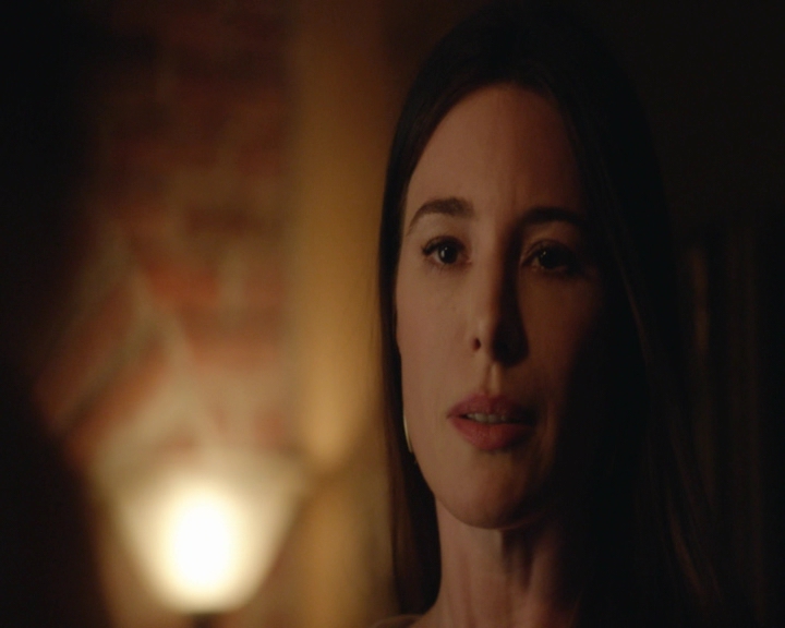 vampirediariesworld-dot-nl_TheOriginals5x05DontItJustBreakYourHeart-deletedscenes00008.jpg