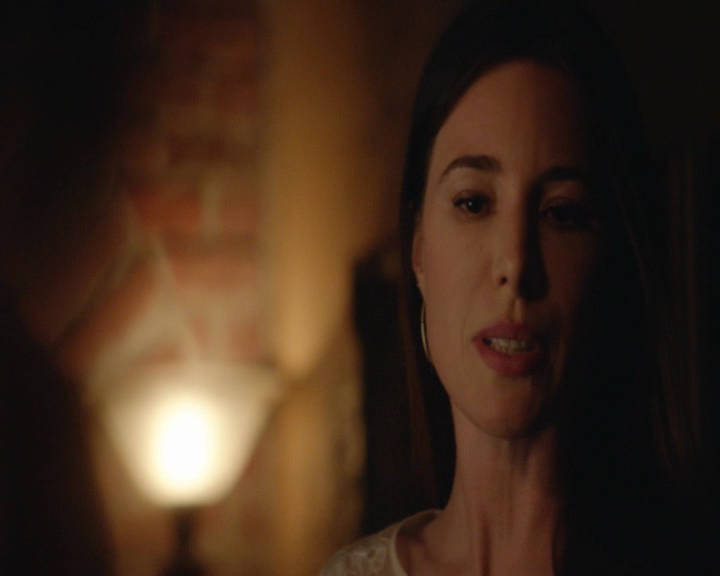 vampirediariesworld-dot-nl_TheOriginals5x05DontItJustBreakYourHeart-deletedscenes00010.jpg