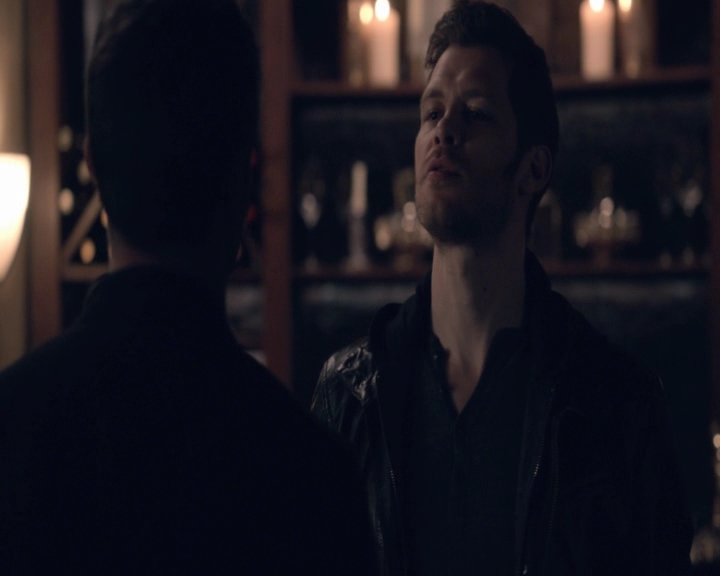 vampirediariesworld-dot-nl_TheOriginals5x08TheKindnessOfStrangers-deletedscene00016.jpg