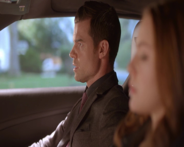 vampirediariesworld-dot-nl_TheOriginals5x12TheTaleOfTwoWolves-deletedscene00101.jpg