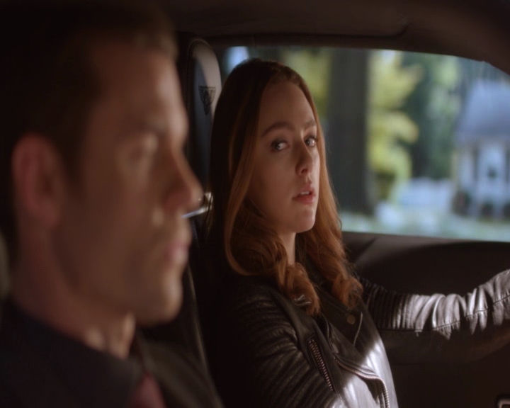 vampirediariesworld-dot-nl_TheOriginals5x12TheTaleOfTwoWolves-deletedscene00153.jpg