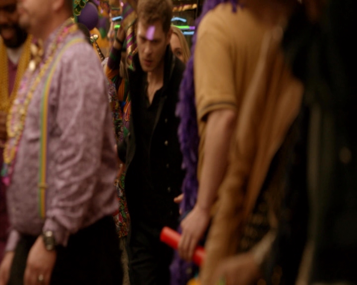 vampirediariesworld-dot-nl_TheOriginals5x13WhenTheSaintsGoMarchingIn-deletedscene00078.jpg