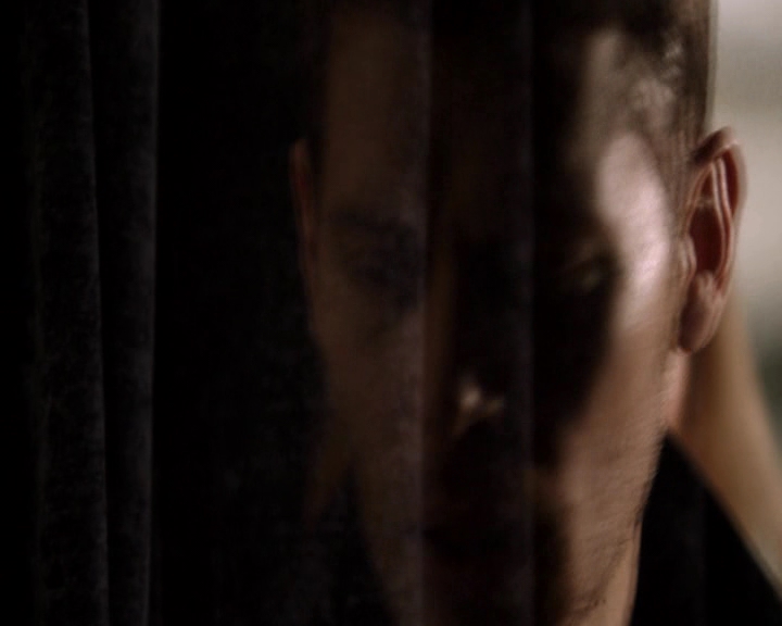 vampirediariesworld-dot-nl_TheOriginals5x13WhenTheSaintsGoMarchingIn-deletedscene00089.jpg