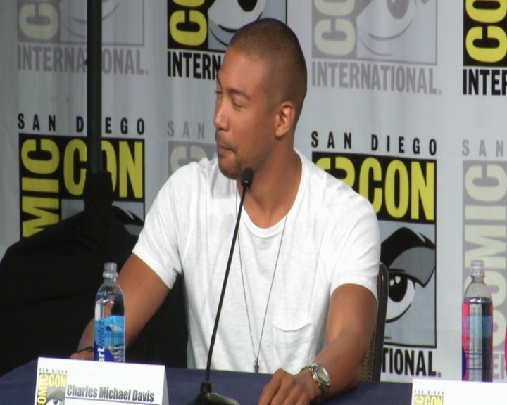 vampirediariesworld-dot-nl_TheOriginals-2017Comic-ConPanel00368.jpg