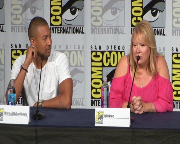 vampirediariesworld-dot-nl_TheOriginals-2017Comic-ConPanel00397.jpg
