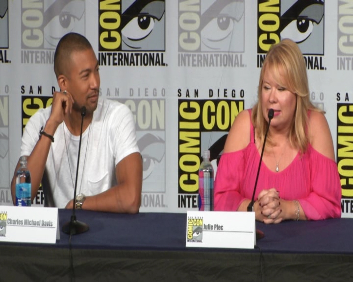 vampirediariesworld-dot-nl_TheOriginals-2017Comic-ConPanel00406.jpg