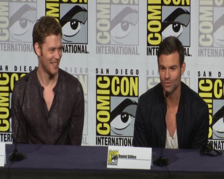 vampirediariesworld-dot-nl_TheOriginals-2017Comic-ConPanel01337.jpg