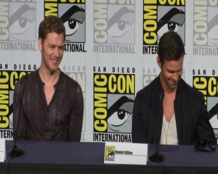 vampirediariesworld-dot-nl_TheOriginals-2017Comic-ConPanel01345.jpg