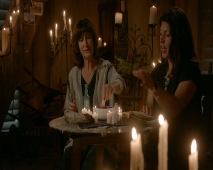 vampirediariesworld-dot-nl_TheOriginalsS5ComeVisitGeorgia00139.jpg