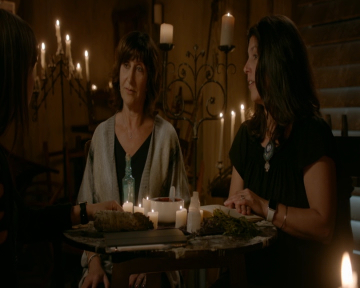 vampirediariesworld-dot-nl_TheOriginalsS5ComeVisitGeorgia00176.jpg