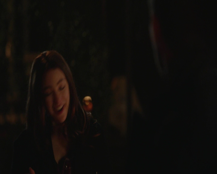 vampirediariesworld-dot-nl_TheOriginalsS5Bloopers00071.jpg