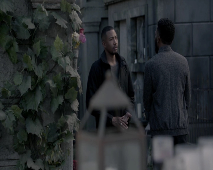 vampirediariesworld-dot-nl_TheOriginalsS5Bloopers00120.jpg