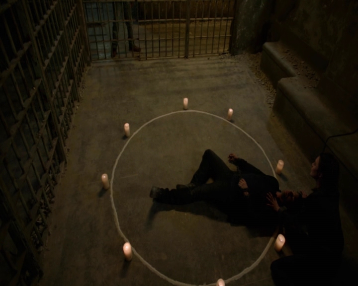 vampirediariesworld-dot-nl_TheOriginalsS5Bloopers00225.jpg