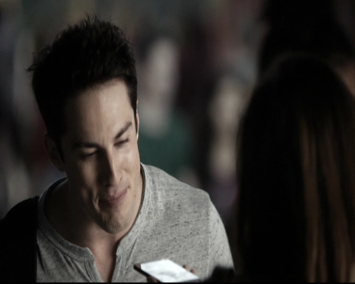 VampireDiariesWorld-dot-nl_6x01IllRemember0321.jpg