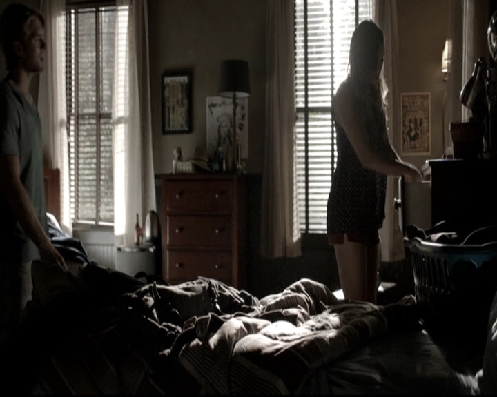 VampireDiariesWorld-dot-nl_6x01IllRemember0815.jpg
