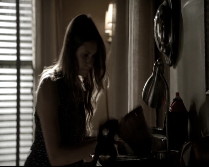 VampireDiariesWorld-dot-nl_6x01IllRemember0824.jpg